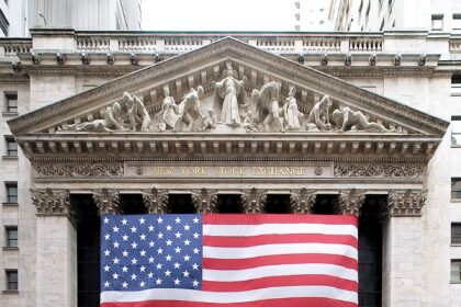 New York Stock Exchange building on Wall Street
