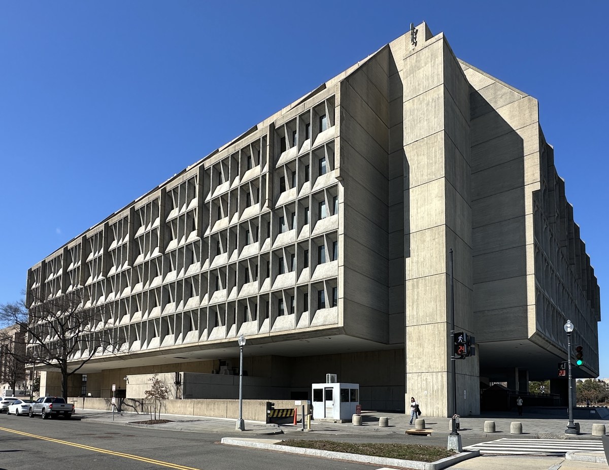 Exterior view of the Hubert H. Humphrey Building, headquarters of the U.S. Department of Health and Human Services in Washington, D.C.