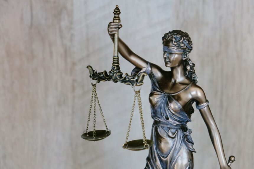 Federal law enforcement and legal justice building pillar