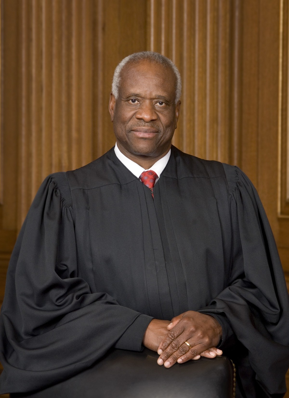 Official portrait of Supreme Court Justice Clarence Thomas