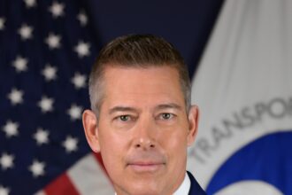 Official portrait of U.S. Secretary of Transportation Sean Duffy
