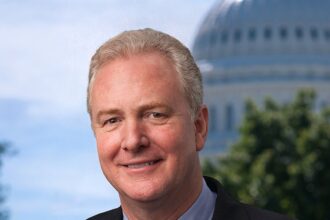 Senator Chris Van Hollen official Senate portrait